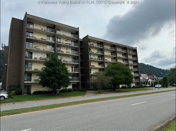 2106 Kanawha Blvd E APT 314, Charleston, WV 25311