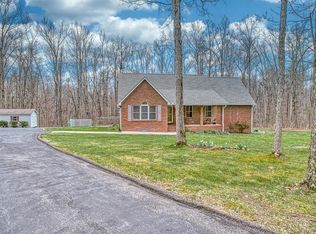 17105 E Meadow Creek Rd, Monterey, TN 38574