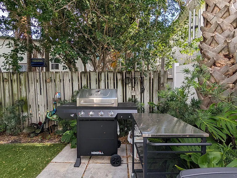 4324 N Ocean Dr #1 — Photo 9