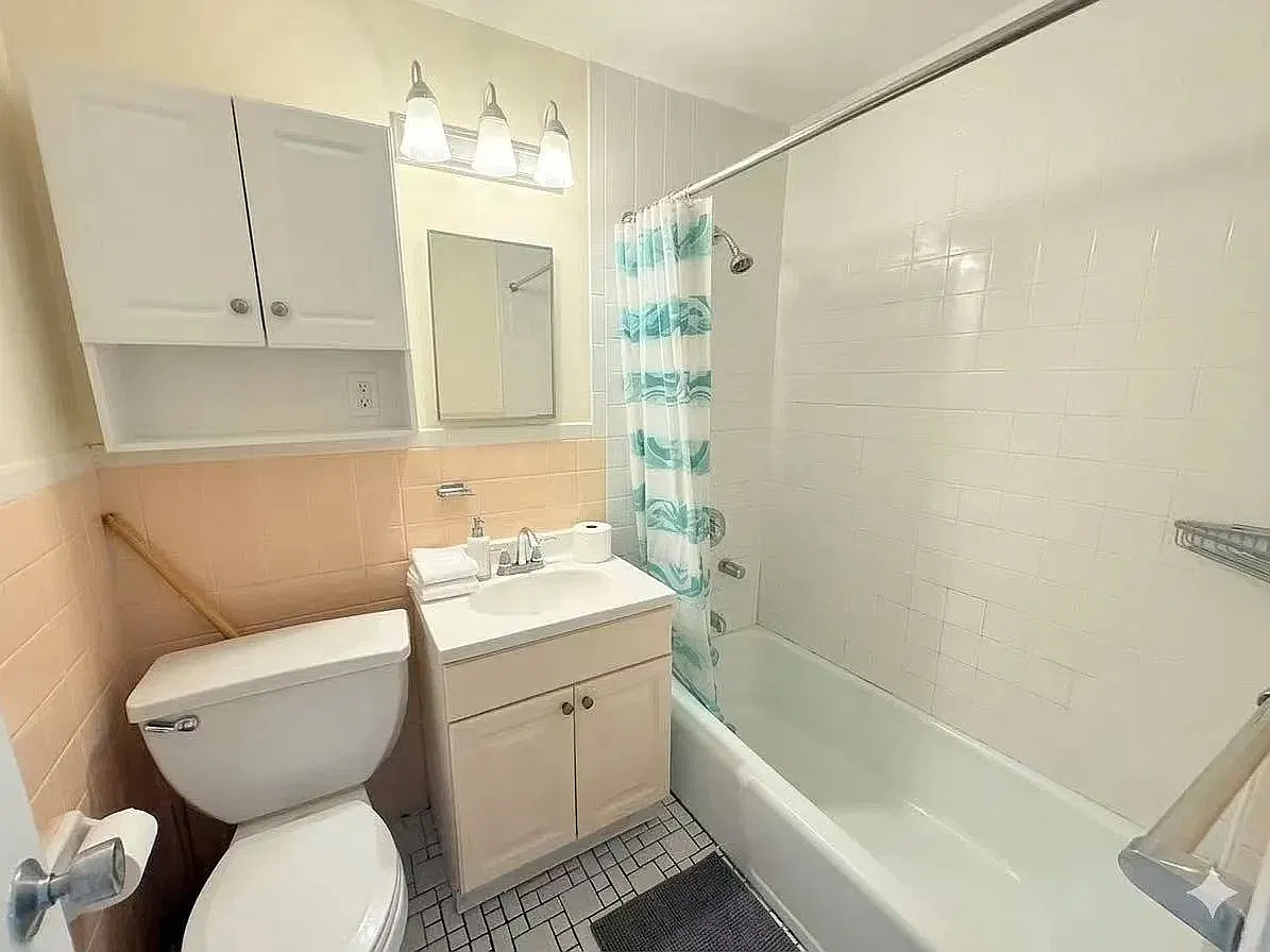 3 bed, $3,000 — Photo 3