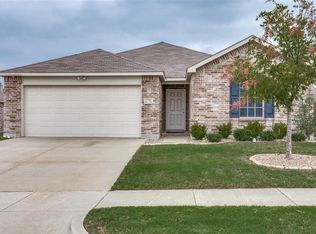 1236 Foxglove Ln, Burleson, TX 76028
