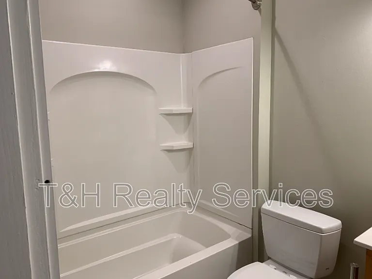 4842 N College Ave #4846 — Photo 37