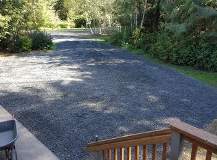 101 E Flicker Rd, Grapeview, WA 98546