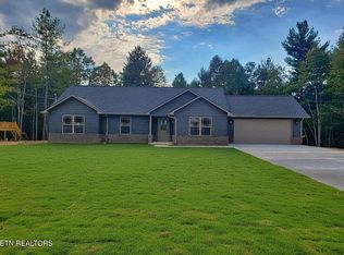 686 Taylon Ln, Oneida, TN 37841