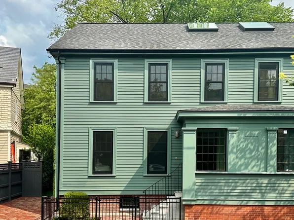 136 Hancock St #136, Cambridge, MA 02139