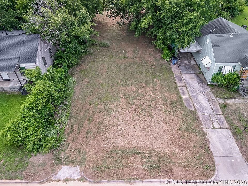 1st image of 2521 N Quaker Ave