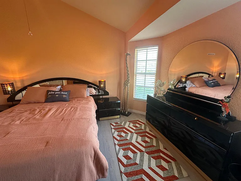 603 Rotonda Cir — Photo 26