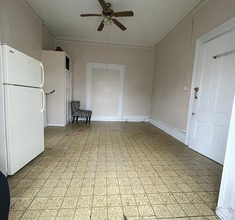 1st image of 42 Broad St #1