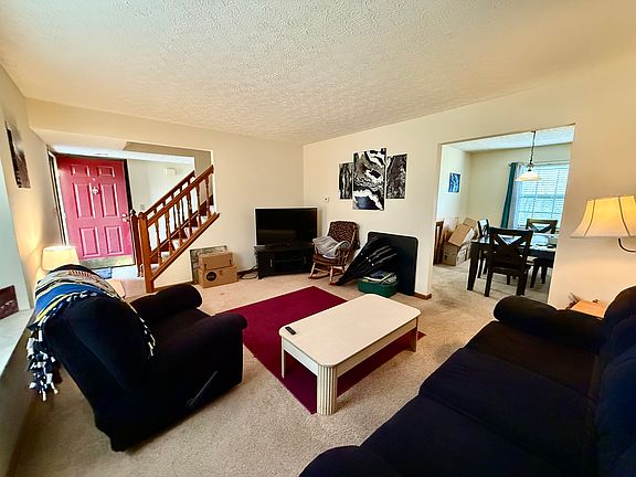 3rd image of 7761 Wayfaring Ct