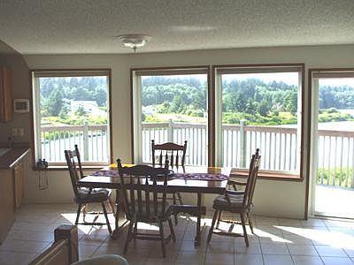5th image of 307 Lake Bay Loop SE