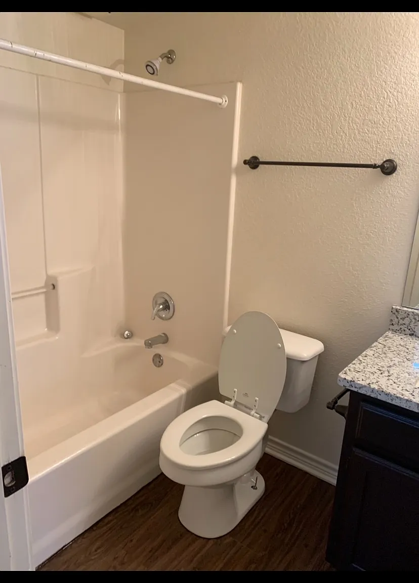 1 bed, 600 sqft, $1,000 — Photo 4