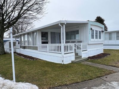 117 Shoreline Dr W, Pt Sanilac, MI, 48469