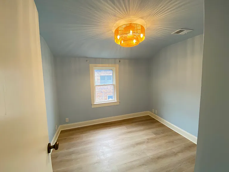3909 Bell St #2 — Photo 8