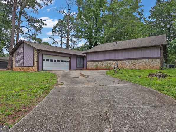 5025 Stoney Point Cir, Stone Mountain, GA 30088