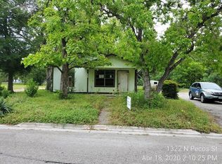 1322 Pecos St, Lockhart, TX 78644