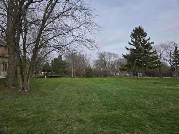 308 Felicia Ct, Bloomingdale, IL 60108