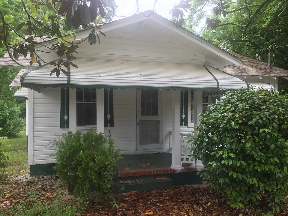 2106 Vinson Hwy SE