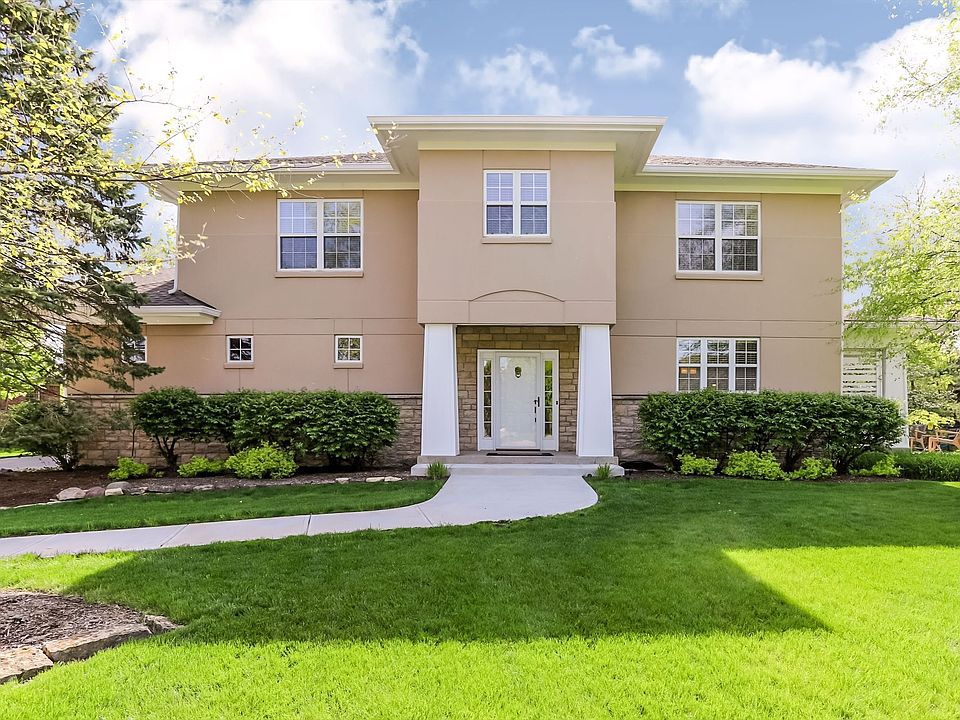 1st image of 14839 Victory Ct