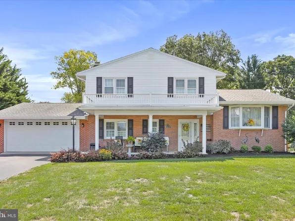 364 Briar Ln, Chambersburg, PA 17202