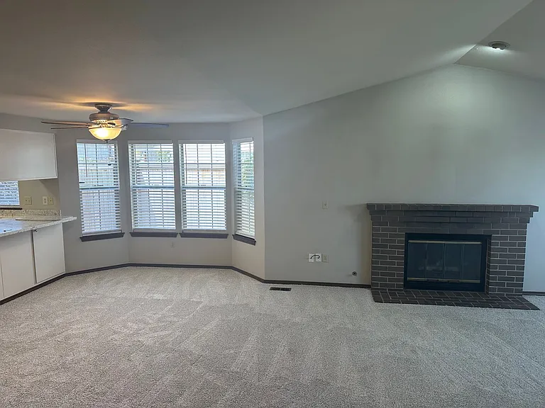 5710 N 21st St #10 — Photo 6