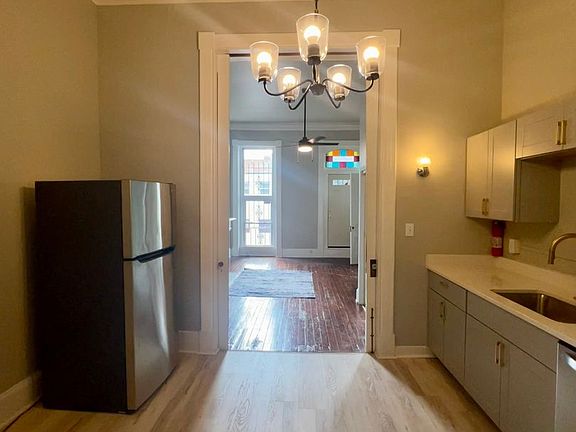5th image of 2108 Saint Paul St #1