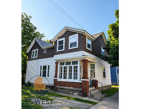 716 Alpine Ave NW Photo 1