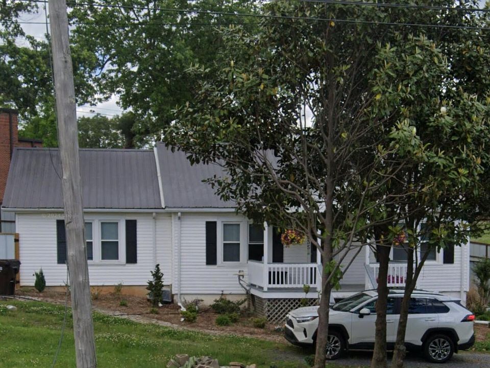 1st image of 2935 Benton Pike NE