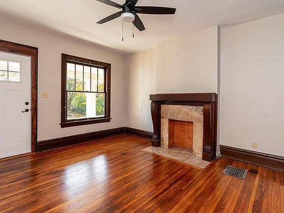 4th image of 2455-2457 Indiana Ave