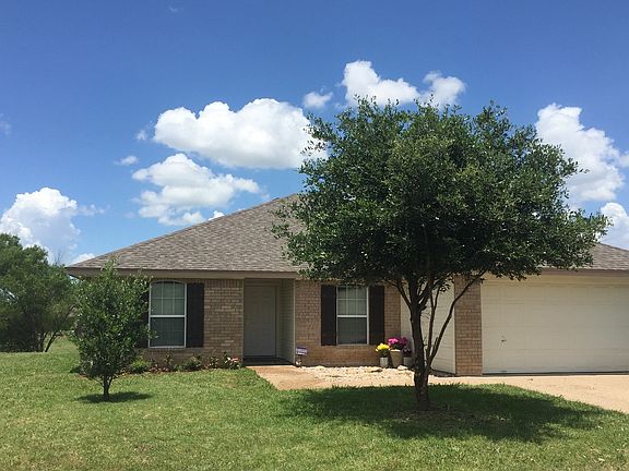 2nd image of 4405 Lacey Cir
