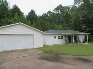 1685 Red Sulphur Rd, Counce, TN 38326