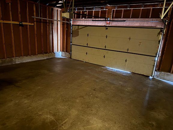 3rd image of 2605 Emerson Ave N