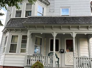 35 Appleton Ave, Pawtucket, RI 02860