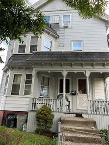 35 Appleton Ave, Pawtucket, RI, 02860