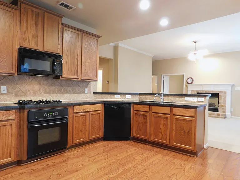 108 Red Bluff Dr — Photo 11