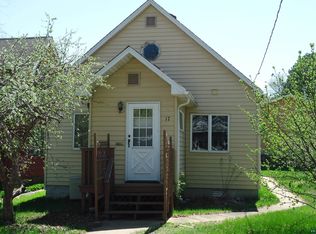 17 3rd St SE, Chisholm, MN 55719
