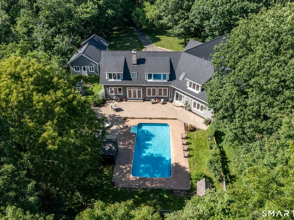 28 Drewbarrie Lane, Easton, CT 06612