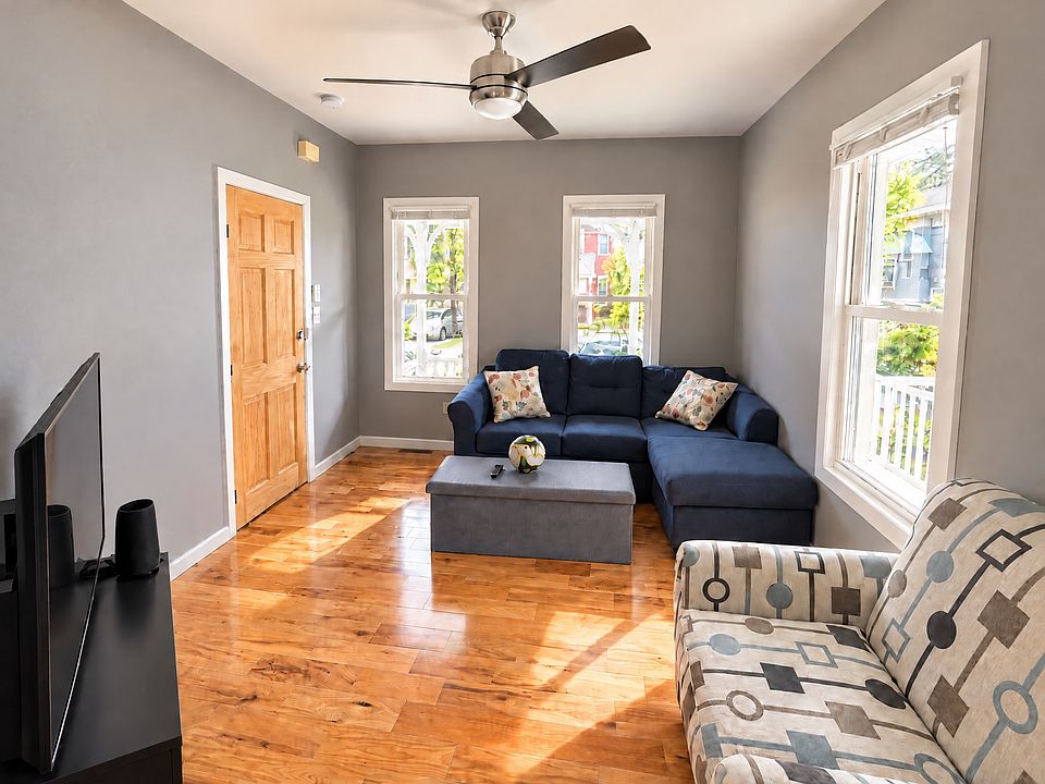 1st image of 5 Walnut St #1