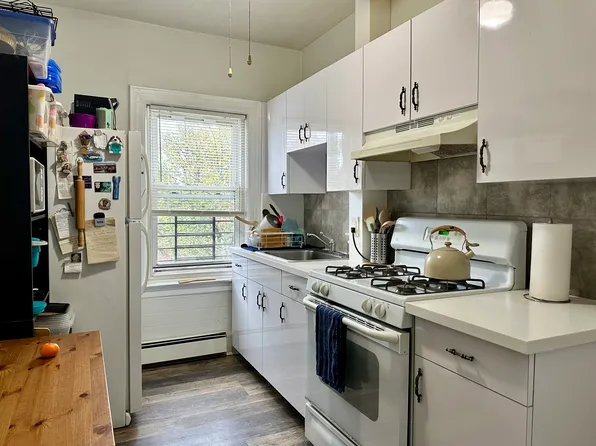 96-06 134th Road image 4 of 11