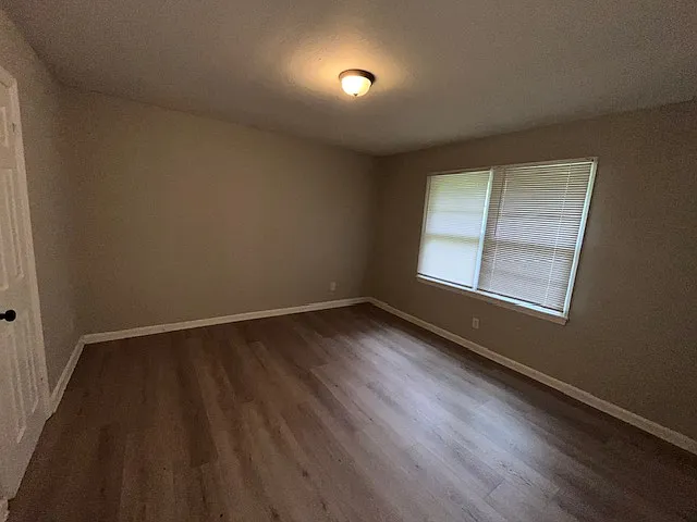 802 Green St — Photo 13
