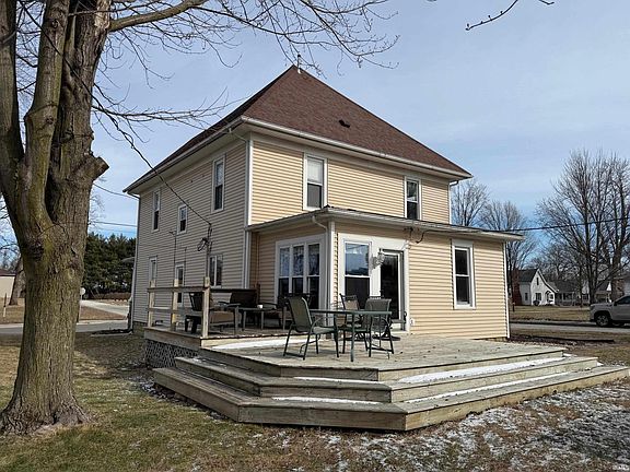 5th image of 239 E Main St