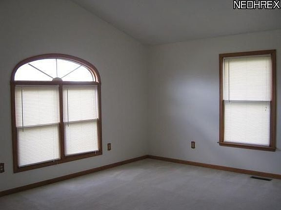 5th image of 1322 Atterbury Dr