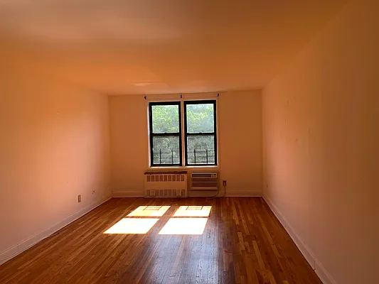 Rented by Corcoran | media 25