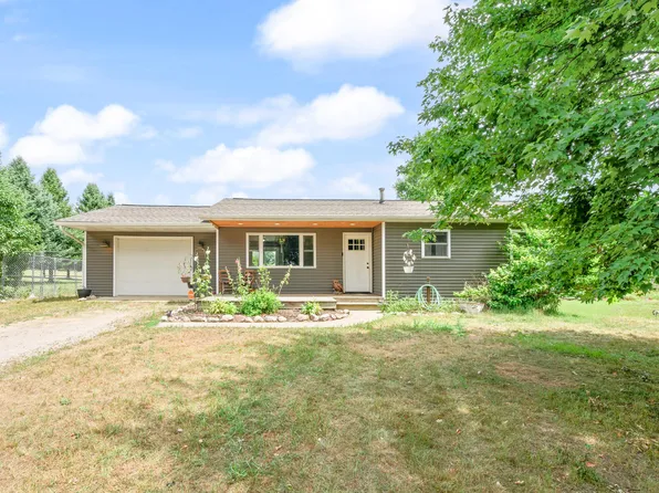 23886 Newcosta Ave, Paris, MI 49338