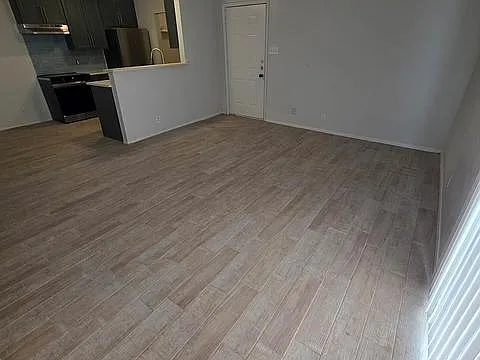 2010 S 15th St #B — Photo 4