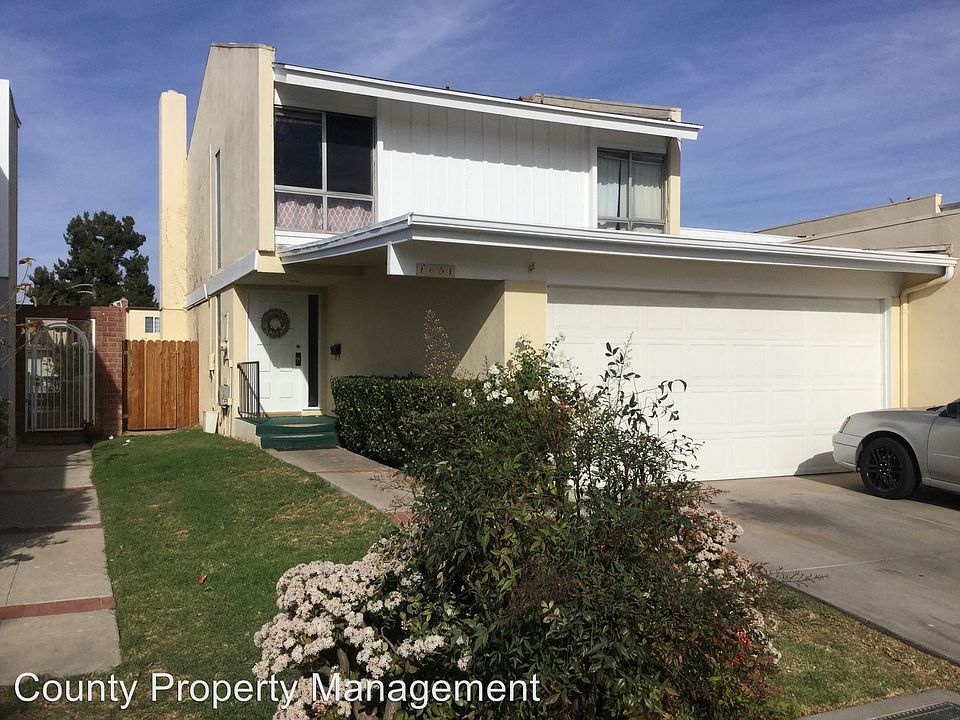 2nd image of 1651 E Edgewater Ln