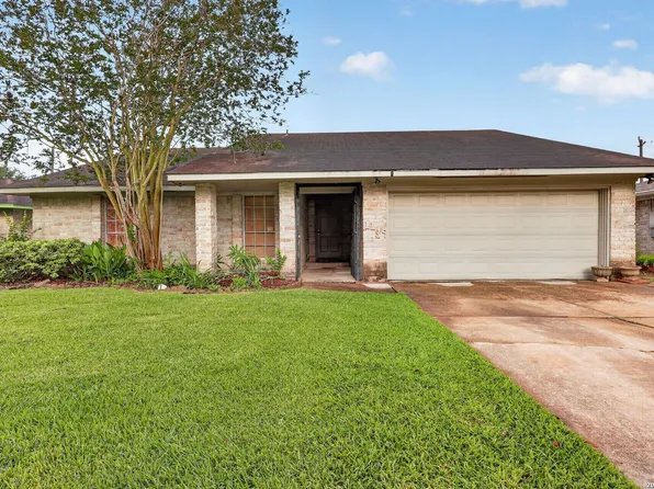 1139 PINECROFT DR, Sugar Land, TX 77498