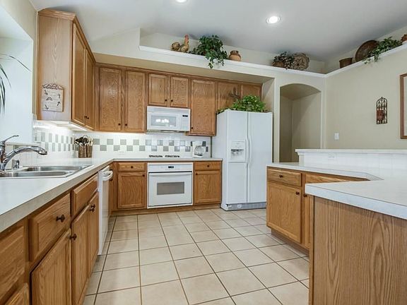 5th image of 5520 Phoenix Dr