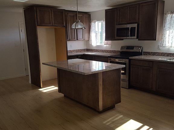 Soft close drawers/doors