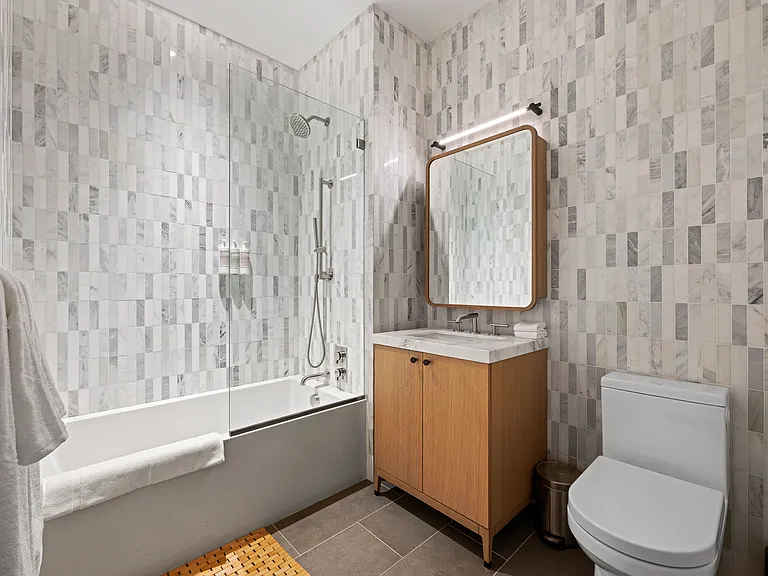 180 Front St #18B — Photo 19