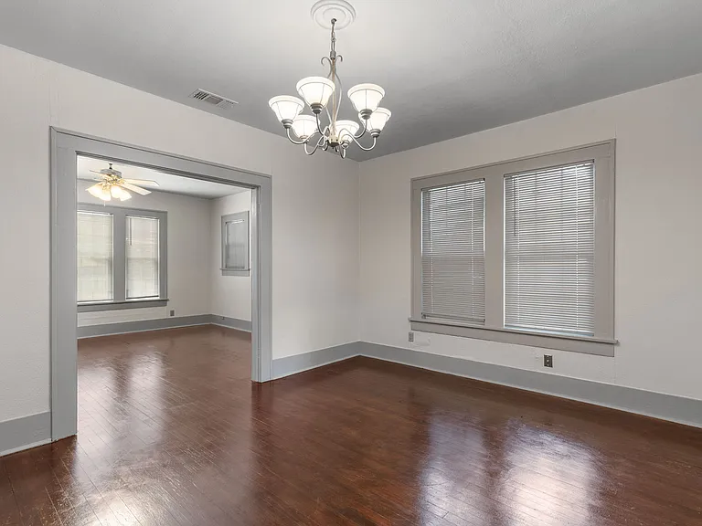 2811 Lawrence Rd — Photo 10